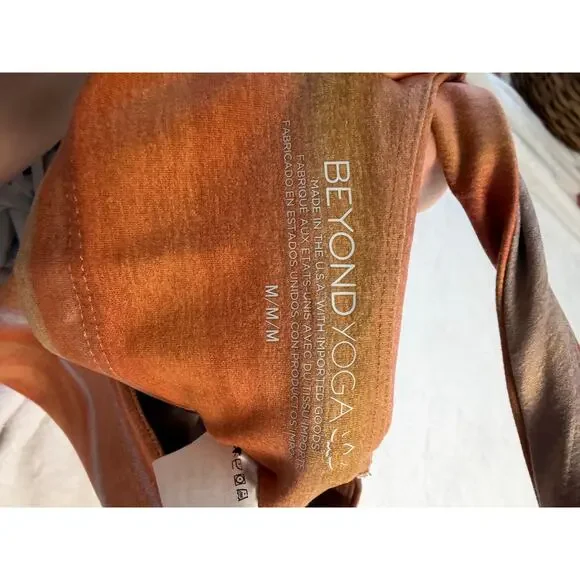 Beyond Yoga Tank Crop Top Shelf Bra Sunset Refocus Softmark Sunset Medium NWT - Picture 7 of 8